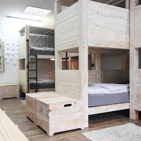 Wellenkind Surfschool *